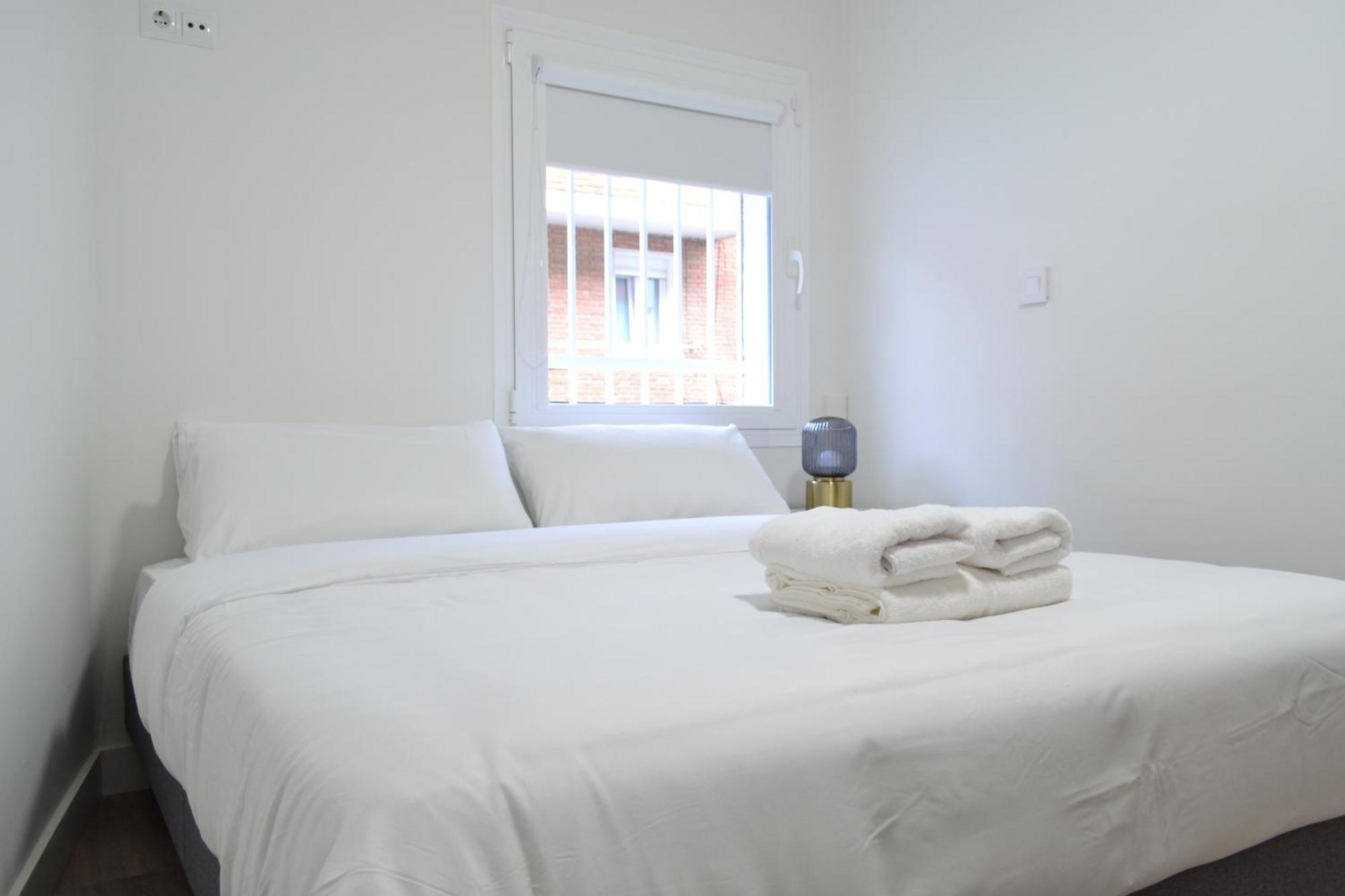 Bonito Caja Magica Apartment Madrid
